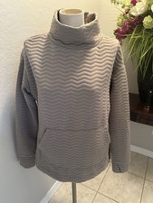 NUEVO CON ETIQUETAS JNY Jones New York Sport Bronceado Chevron Patrón - Cuello Alto - Bolsillo Canguro - L