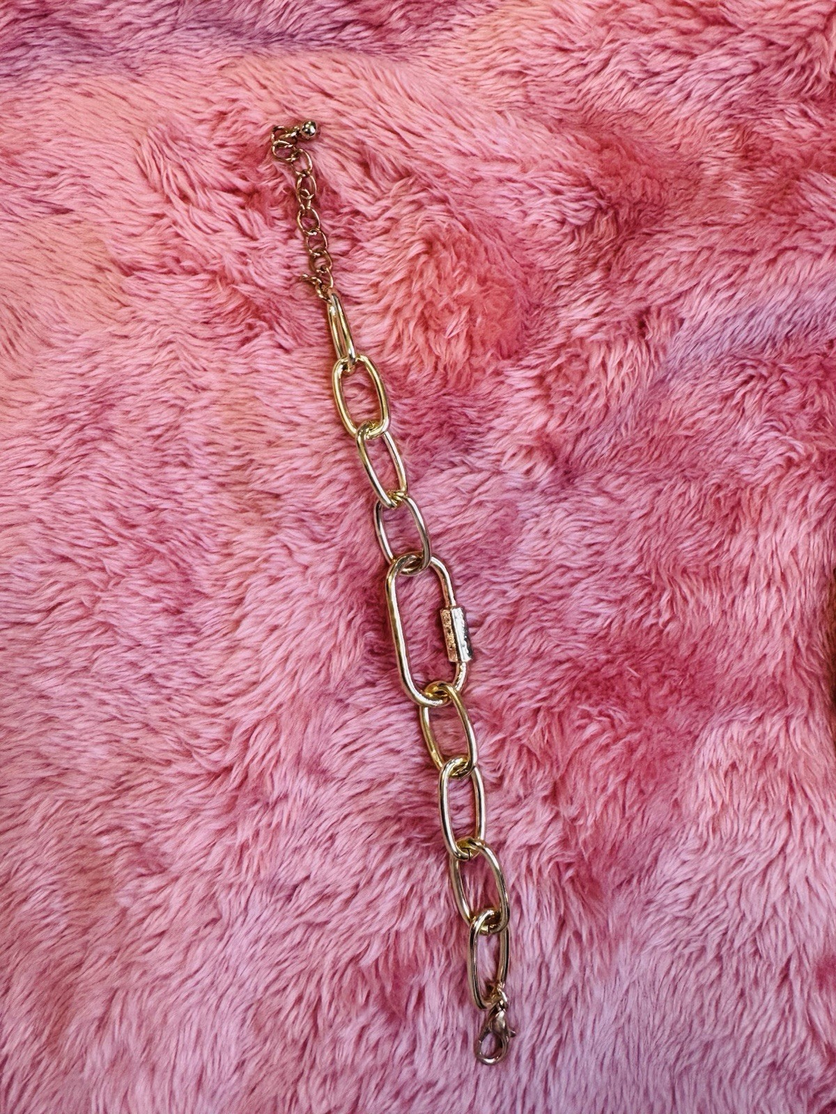 Gold-Tone Oval Link Chain Bracelet Lobster Clasp Adjustable No Stone Metal