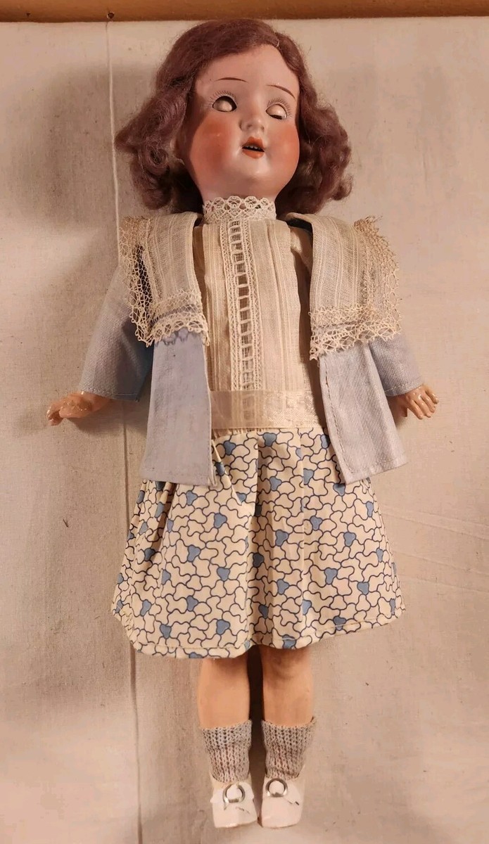 ANTIQUE SCHOENAU HOFFMEISTER DOLL, SOCKET HEAD, 1909-3/0 ANTIQUE SCHOENAU HOFFMEISTER DOLL, SOCKET HEAD, 1909-3/0