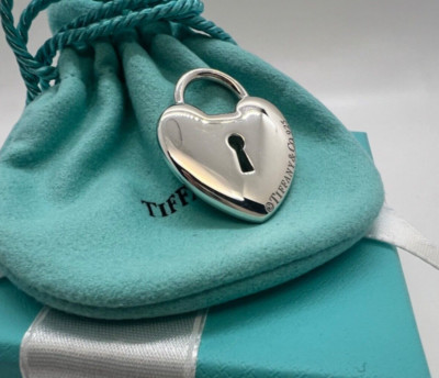 Tiffany & Co. großes Herz Schloss Charm für Anhänger Halskette Sterlingsilber 925