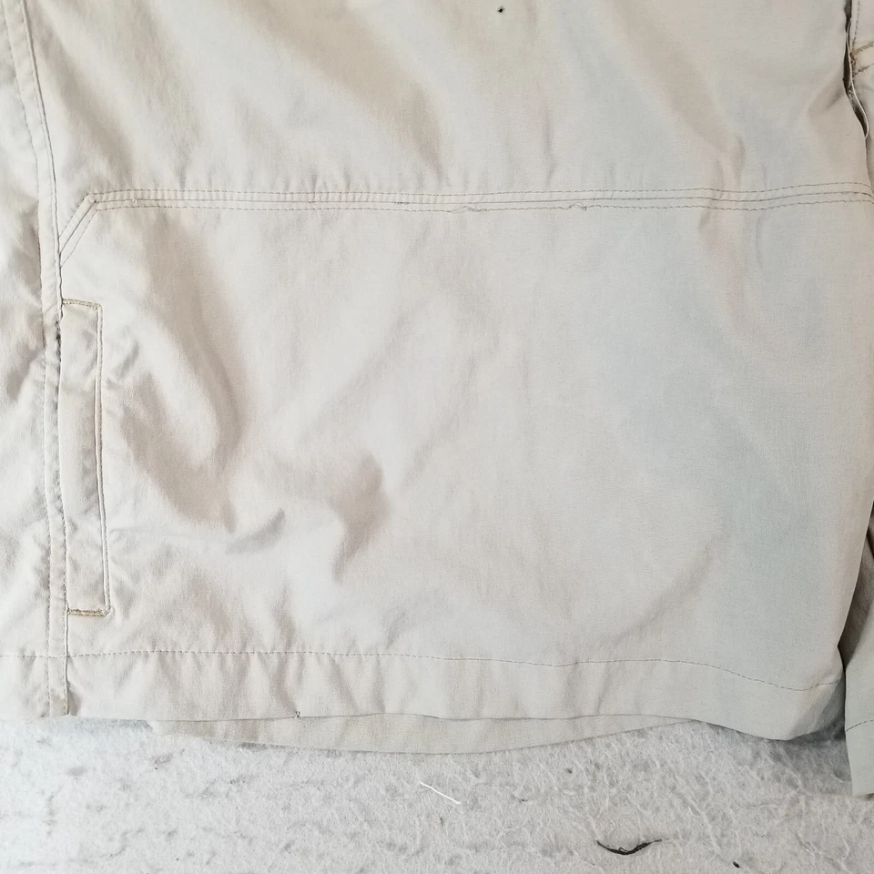 Wrangler outdoor cargo shorts men's 46x9 beige tech performance stretch flawed - Image 4 of 4
