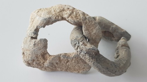 Roman VR Votive two lead links found together. (A must read Description) L143e