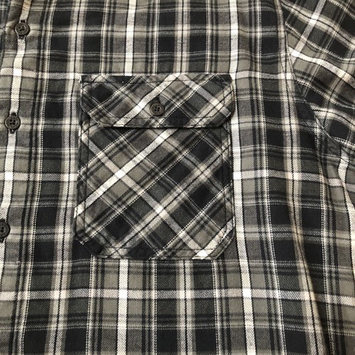 Kuhl Men's Medium M Dillinger Flannel Shirt Tencel Cotton Blend Gray White Plaid - Picture 4 of 12