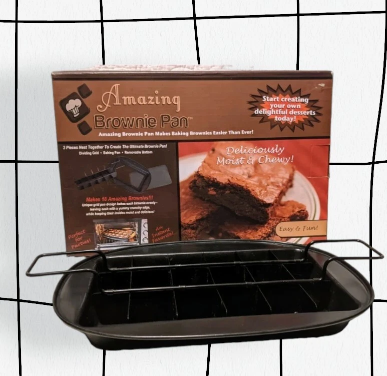 AMAZING BROWNIE PAN Baking Sheet Removable Bottom Divider Makes 18 Brownies