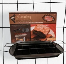 AMAZING BROWNIE PAN Baking Sheet Removable Bottom Divider Makes 18 Brownies 