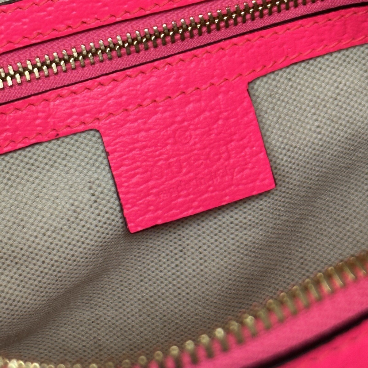 NWT Gucci Canvas Flora Neon Pink Crossbody Bag 550147 100 NWT Gucci Canvas Flora Neon Pink Crossbody Bag 550147 100