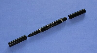  ARTISTRY  Automatic Eyeliner Pencil ohne Stift nur mit Schwämmchen