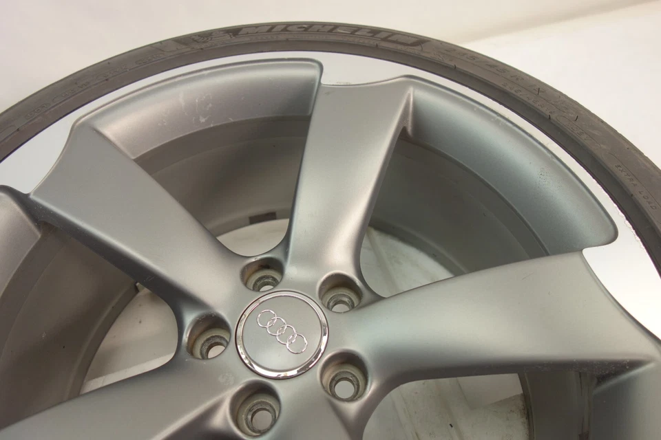 Audi A5 8TA S Line Rotor Alufelge Felge 9Jx19 ET33 245 45 R19 102Y 8T0601025CD 2 - Bild 2 von 4