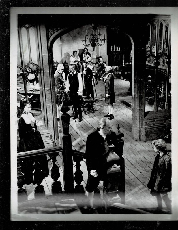 SUPER RARE!! 8X10 1955 ORIG "MOONFLEET" VIVECA LINDFORS STEWART GRANGER