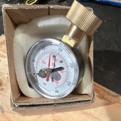 #ad Winters Air Pressure Gauge Lot of 2 300 psi 2000 kPa Analog Dial $65.00