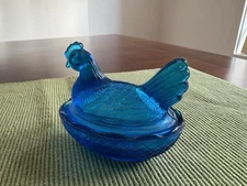 Vintage Conesco Vibrant Blue Hen On Nest Salt Cellar Or Trinket Jar 3.5 x 3 in