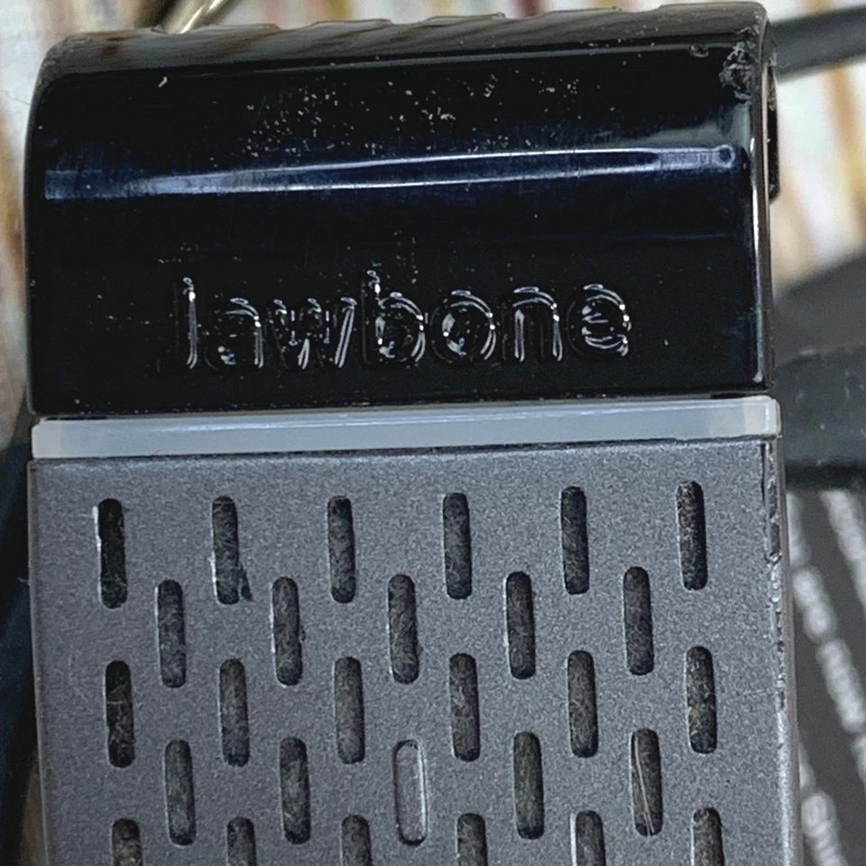 Jawbone Noise Shield Bluetooth Headset Black with USB Charger Tested Working - Image 2 of 4