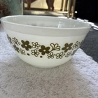 PYREX VTG 402 CRAZY DAISY SPRING BLOSSOM WHITE & GREEN FLOWERS 1.5QT MIXING BOWL