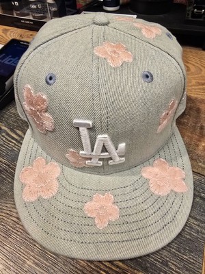 New Era 59Fifty Los Angeles Dodgers Logo Demin Flowers Grey 7 1/2 hat cap Nwt