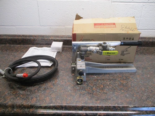 WHEELER-REX 29201 Hyrdo Test PUMP 1,000 psi 1/4" Steel 6GDU5 NEW FREE SHIPPING