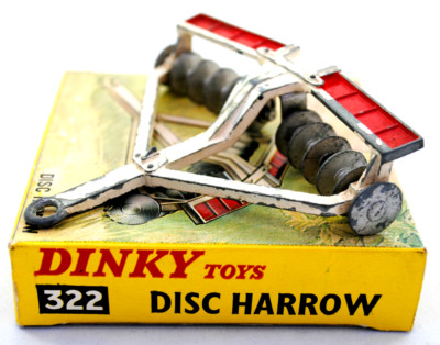 Dinky 322 Abschleppscheibenegge mit 2 x 6 beweglichen Scheiben in original Dinky Box
