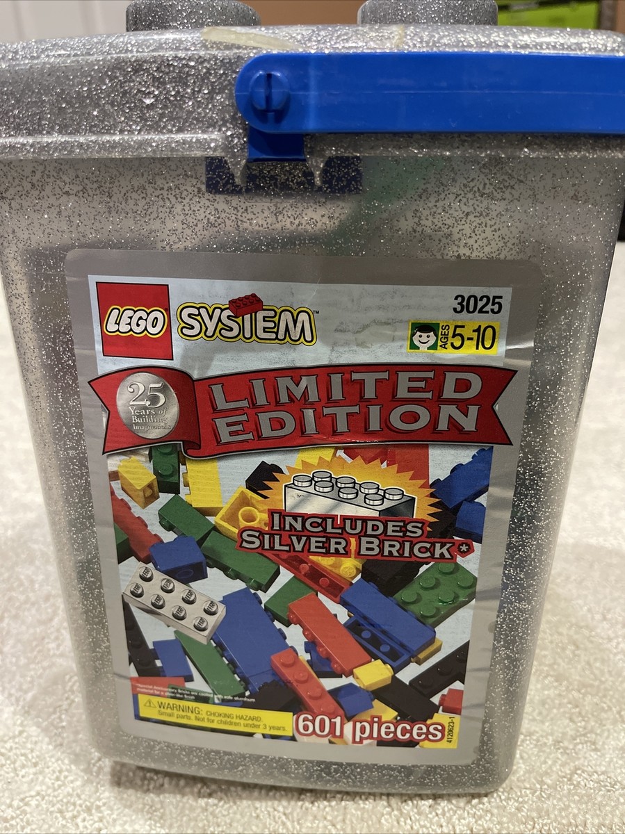 LEGO 3025 25 Year Limited Edition Complete 601 pcs From 1998