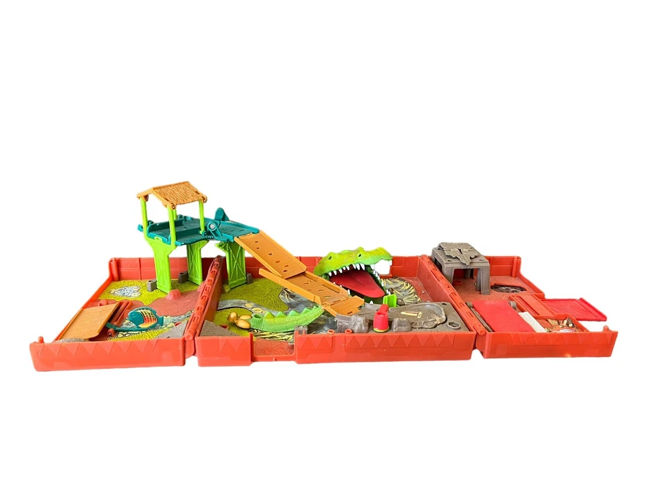 Matchbox Croc Escape Aventura Juego Plegable Estuche de Transporte Jungla Trampa Juguete Retro Foto 2 de 4
