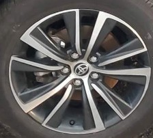 2023 Venza Oe Wheel 18x7 10 Spoke Toyota
