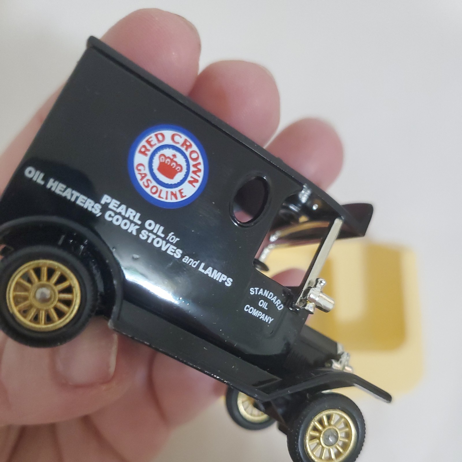 Lledo Days Gone Chevron 1927 PEARL OIL VAN Diecast New Old Stock MIB thumbnail 11