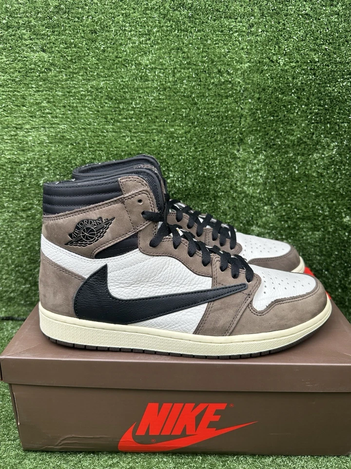 Talla 11.5 - Jordan 1 Retro OG x Travis Scott High Mocha Foto 3 de 4