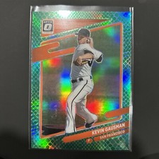 2021 Panini Donruss Optic Green Dragon Prizm /88 Kevin Gausman #119