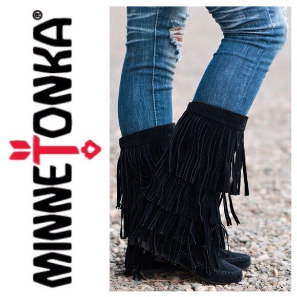 minnetonka three layer fringe boot