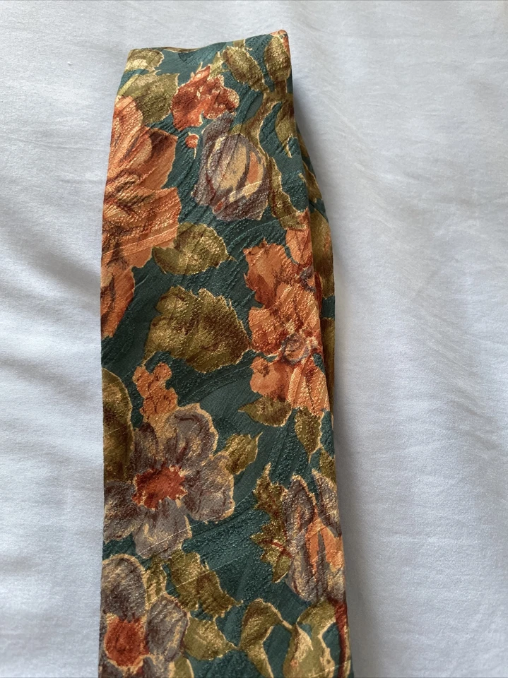 Corbata floral 100 % seda Giovanni Montana hecha en Italia Foto 3 de 4