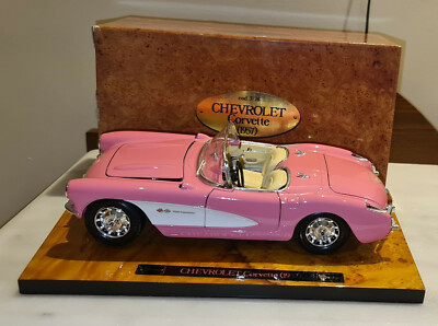 Burago CHEVROLET CORVETTE 1957 cod.3724 limited edition NEW PINK