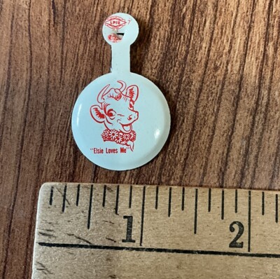 Vintage 1'' ELSIE LOVES ME Borden Cow Advertising Dairy Tin Pin Badge NOS