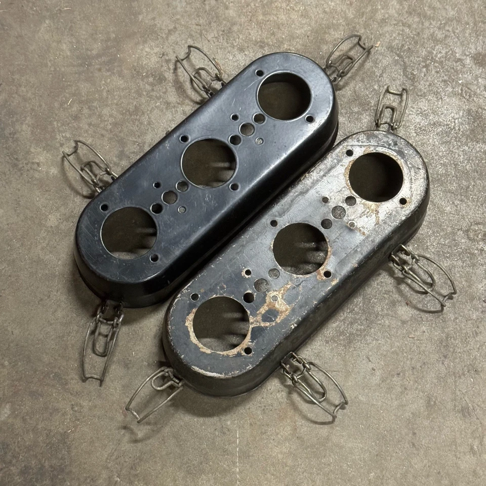 1971-1973 Porsche 911 Air Cleaner Base Pair 901-108-220-00 Plastic Airbox Clip - Image 4 of 4