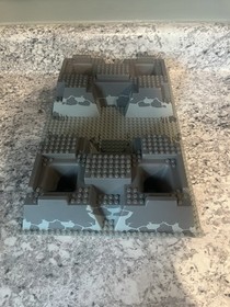 LEGO 4990 Gray Raised Baseplate Rock Raiders HQ 15x10in Castle 30271px3 Base