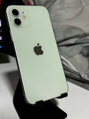 Apple iPhone 12 - 128GB - Weiß (Ohne Simlock)