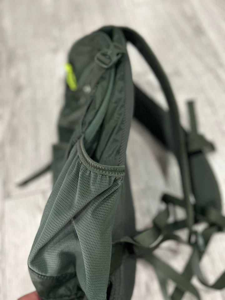 L.L.Bean Stowaway Day Pack Green 20L Backpack Hiking Perry Mason Cast Crew Swag - Image 4 of 4