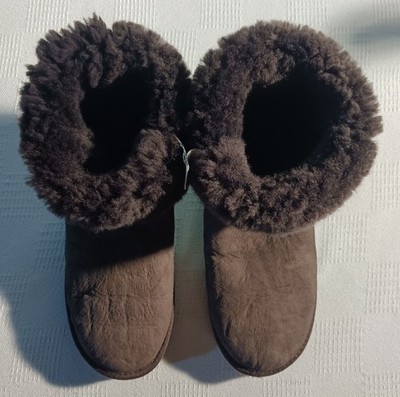 UGG Women's Classic Short Chocolate Brown Boots Suede Sheepskin Soft