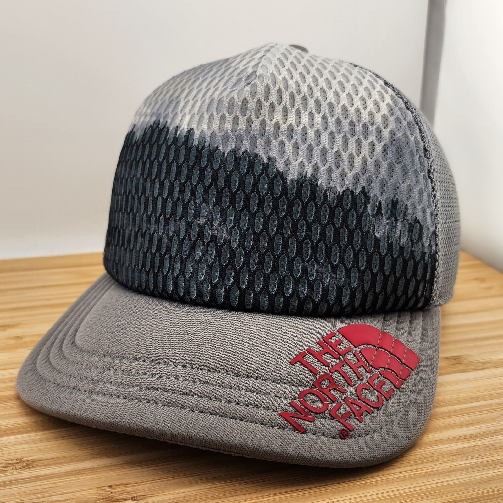The North Face Gray Skies Quick-Dry Unstructured Snapback Trucker Hat 🥾⛺