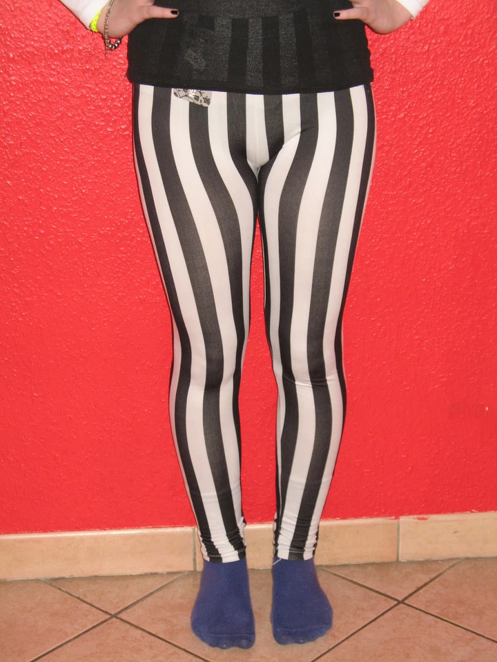 PANTALON LEGGING A RAYURE BLANCHE ET NOIR NEUF TAILLE UNIQUE - Photo 2/4
