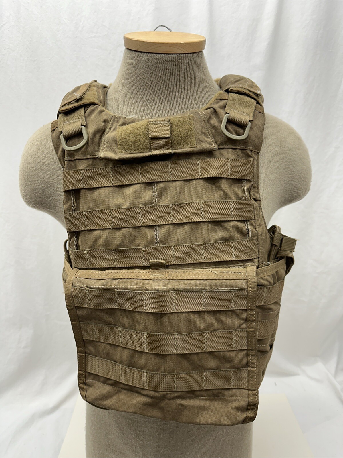 Used BAE Eclipse RBAV Releasable Body Armor Vest Plate Carrier Vest Coyote Small