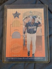 2001 Leaf Rookies & Stars Tony Gwynn Memorabilia #DFS-14 Game Used Jersey / Bat 