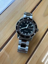 Sinn 104.ST.SA, black dial; includes box and ...