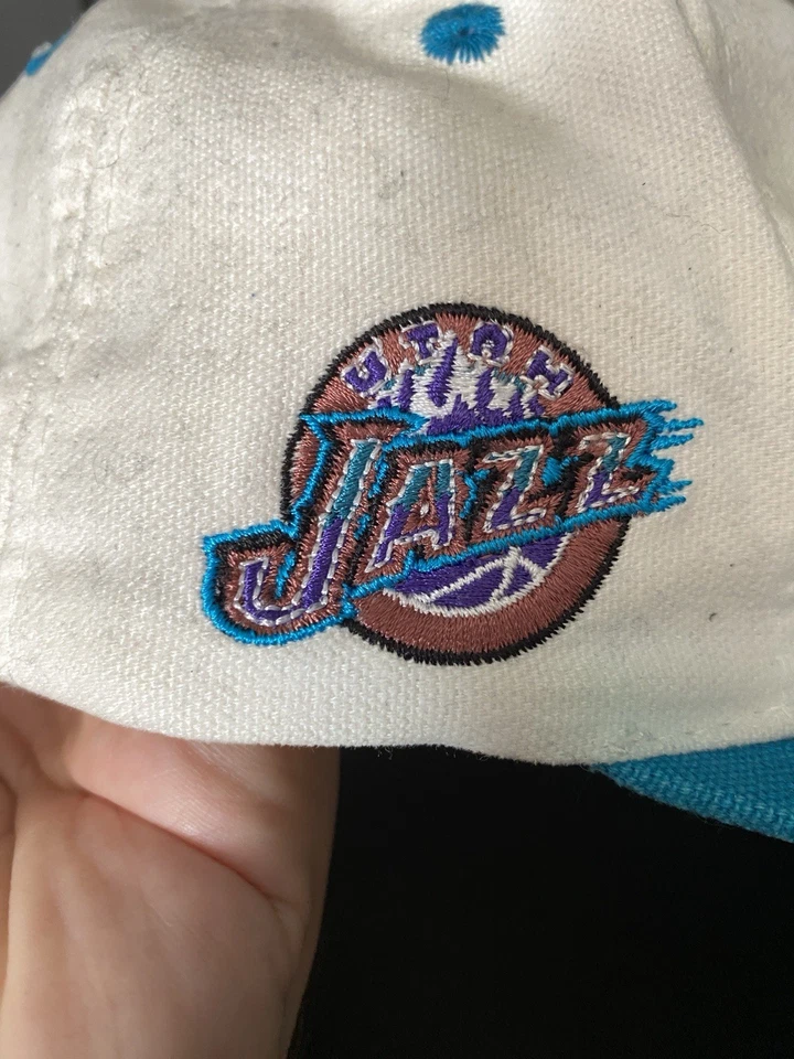 Raro Coleccionable 1996 Utah Jazz Edición Limitada NBA Gorra Snapback Sombrero De Colección Foto 3 de 4