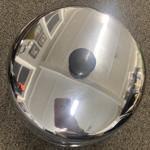 Clear Glass Covered Cake Plate with Aluminum Dome, Rib Design 3 Footed, Vintage - Picture 4 of 14