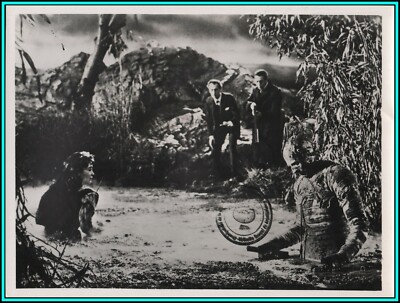 YVONNE FURNEAUX & PETER CUSHING in "The Mummy" - Original Vintage Photo ...