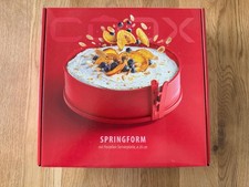 coox Springform 26 cm mit Porzellan-Servierpl...