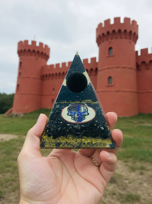 Black Tourmaline Orgone Pyramid with Skull Design | Energy Healing | EMF Blocker