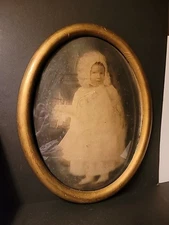 Antique Oval Wood Frame Convex Glass Gold Painted Finish Photo Victorian Baby