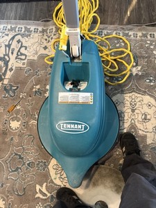 Tennant Floor Burnished 2370 Commercial Floor Great Condition