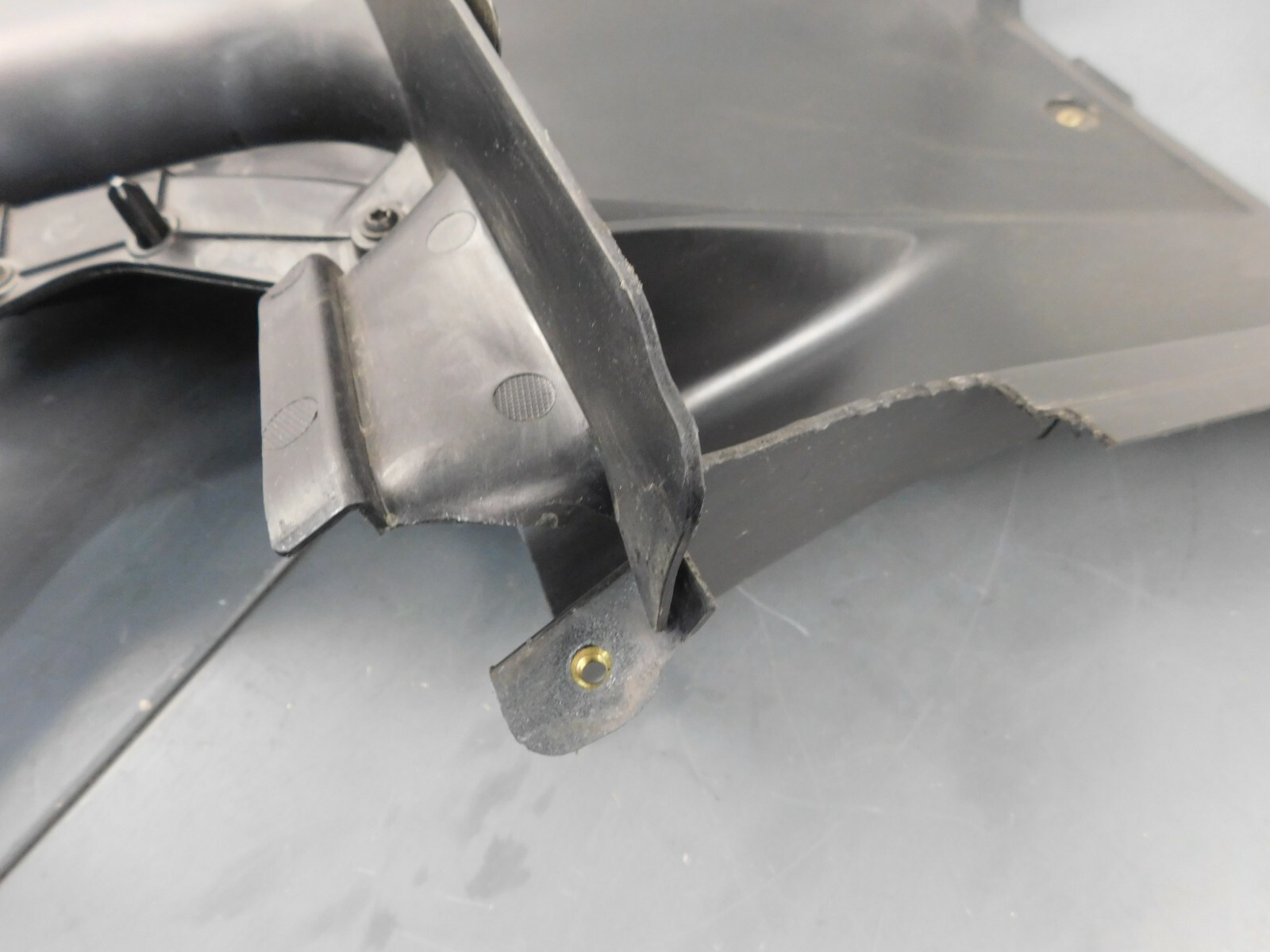 2019 17 18 19 20 McLaren 720S 720 Right Rear Air Duct Guide Panel #2 #3055 C6