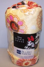 Disney Minnie Mouse Oversized Big Plush Throw Blanket 5ft. x 6ft.