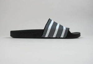 adilette primeknit